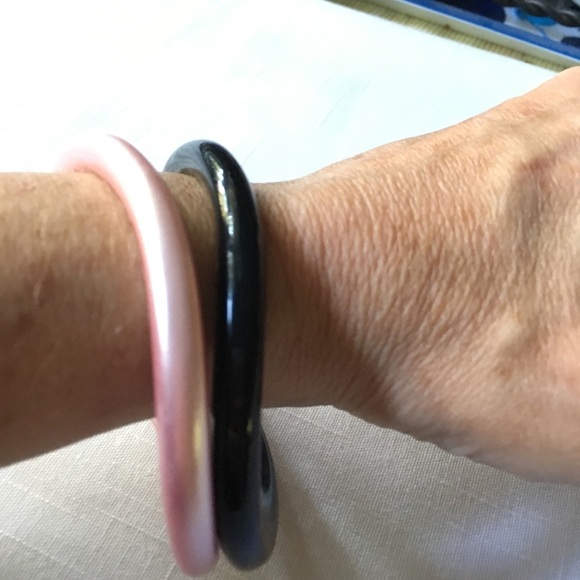 Wavy Bangles Pair - Picture 2 of 7